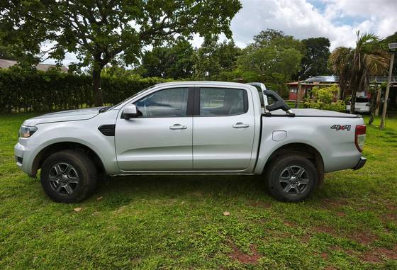 FORD RANGER 2.2 XLS 4X4 CD 16V DIESEL 4P AUTOMÁTICO
